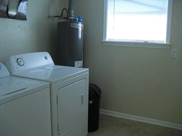 208 Pink St — Photo 8