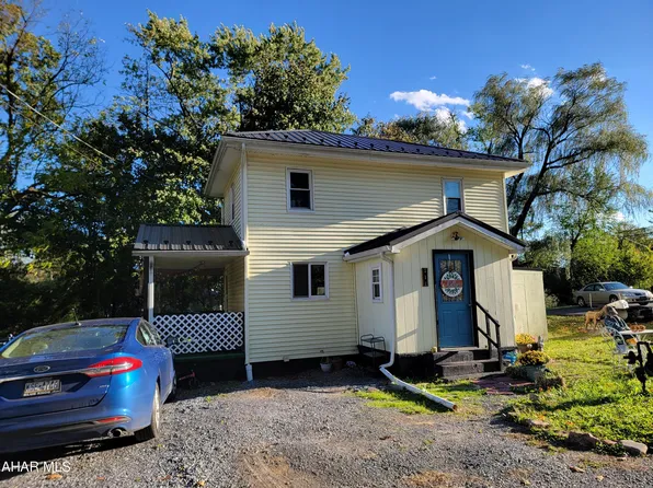 112 Vineyard Ln, Duncansville, PA 16635