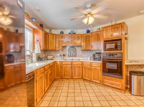 1068 Pebble Dr #1068, Bristol, VA 24201