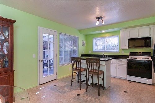 3rd image of 4355 Larkspur Ln