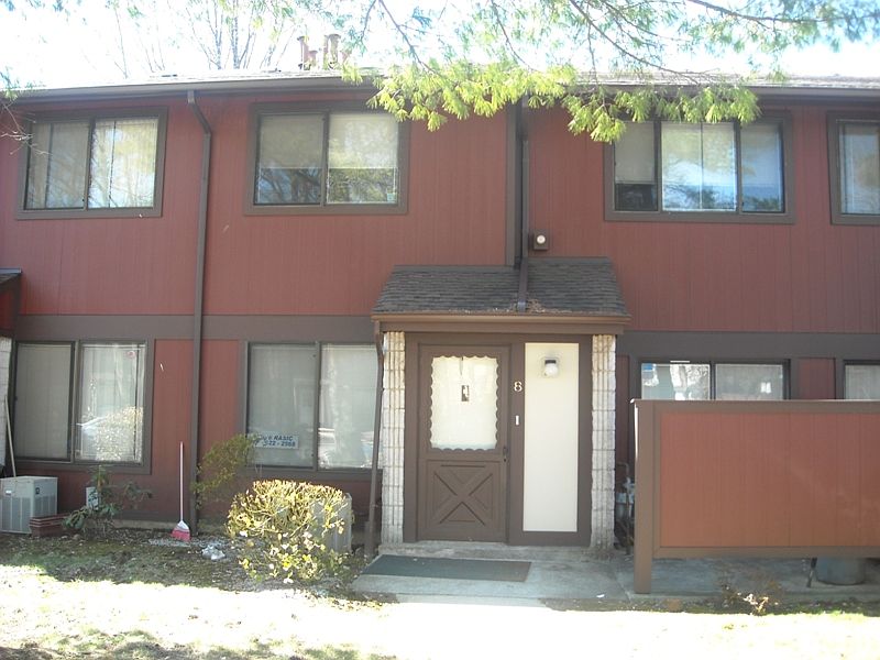 1st image of 8 Pierpont Pl