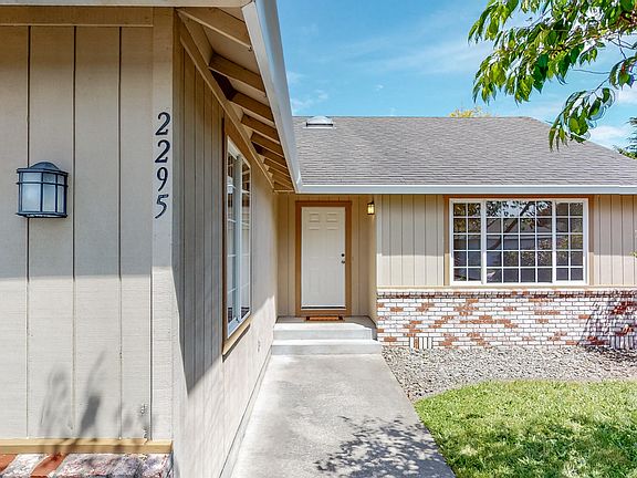 4th image of 2295 Silverbrook Ct