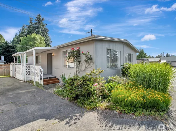 5001 180th Street SW #10, Lynnwood, WA 98037