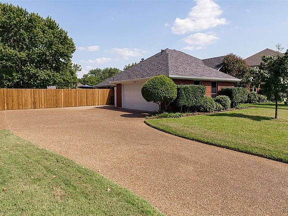 3rd image of 1533 Sarah Brooks Dr