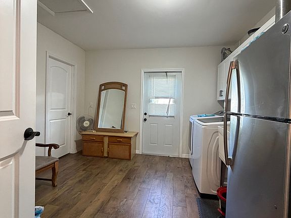 4th image of 4864 NW 27th St