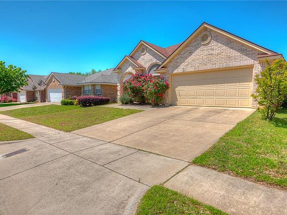 3rd image of 4137 Boulder Park Dr