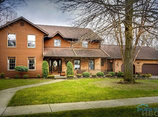 409 Scarlet Oak Dr, Findlay, OH 45840