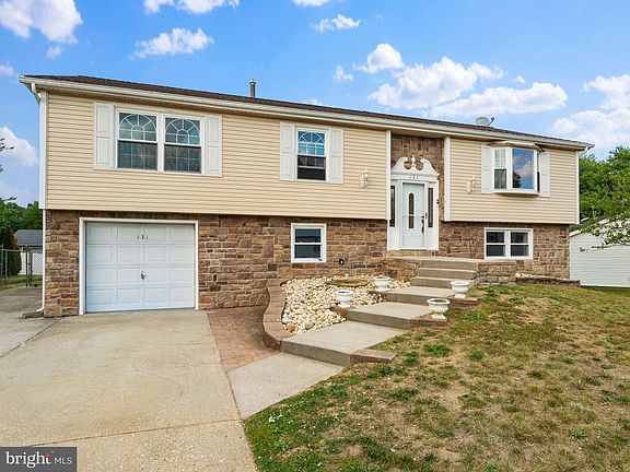 4th image of 131 Sturbridge Dr
