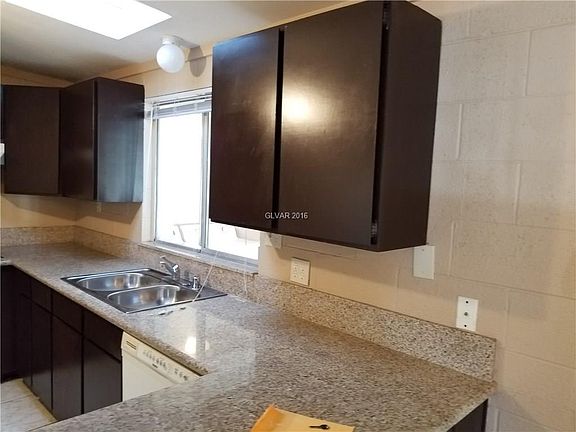 2nd image of 2299 Palma Vista Ave #0