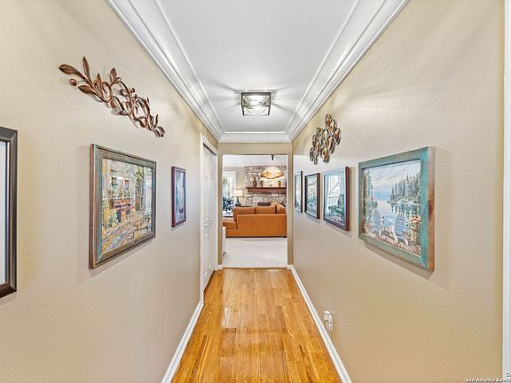 5th image of 2034 Oak Vista St