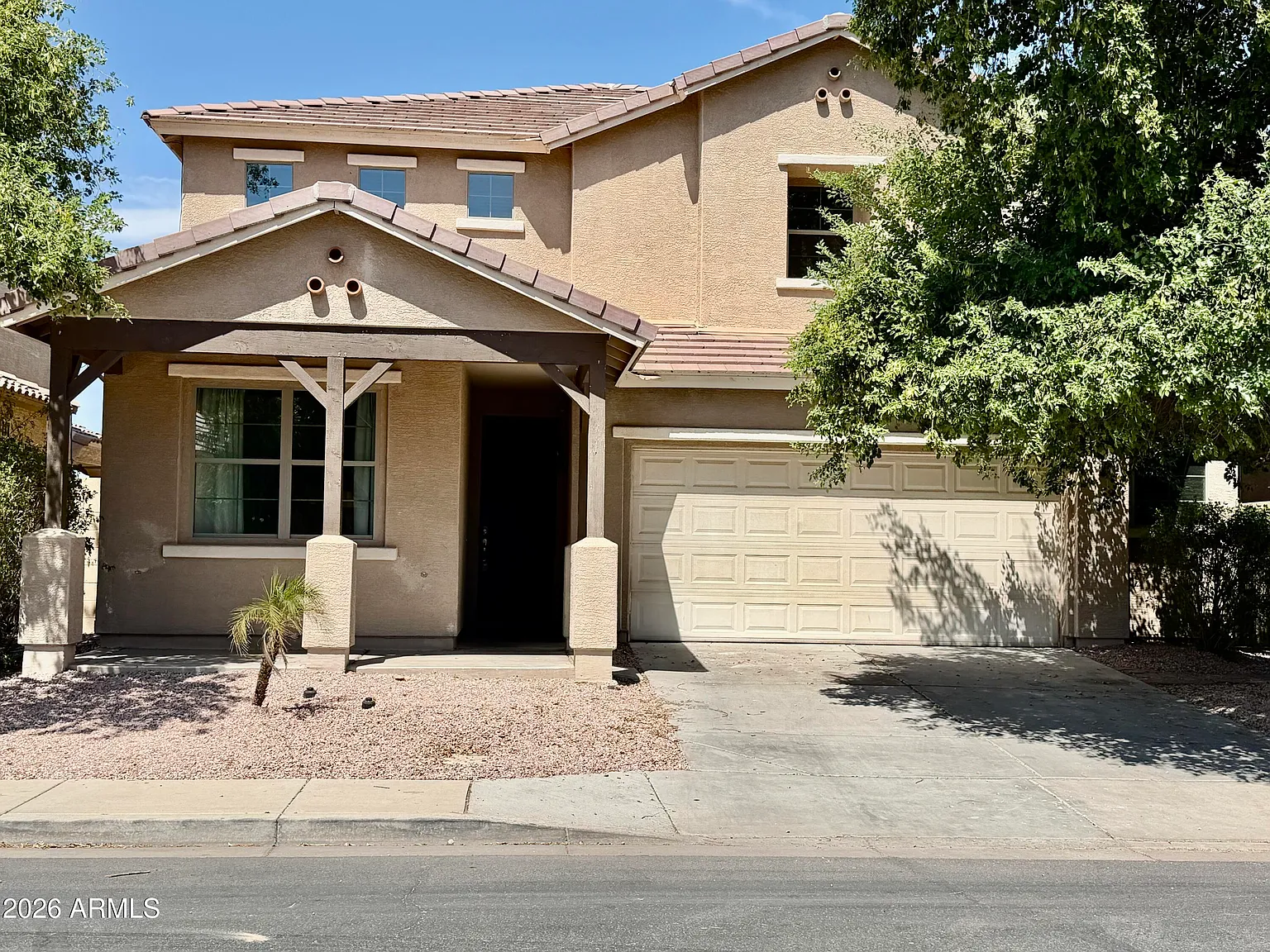 3 bed, 2.5 bath, 2414 sqft, $2,699 — Photo 2