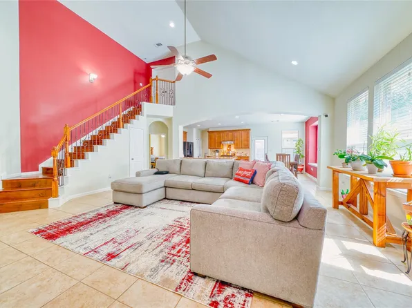 17622 Barrowfield Ln, Richmond, TX 77407