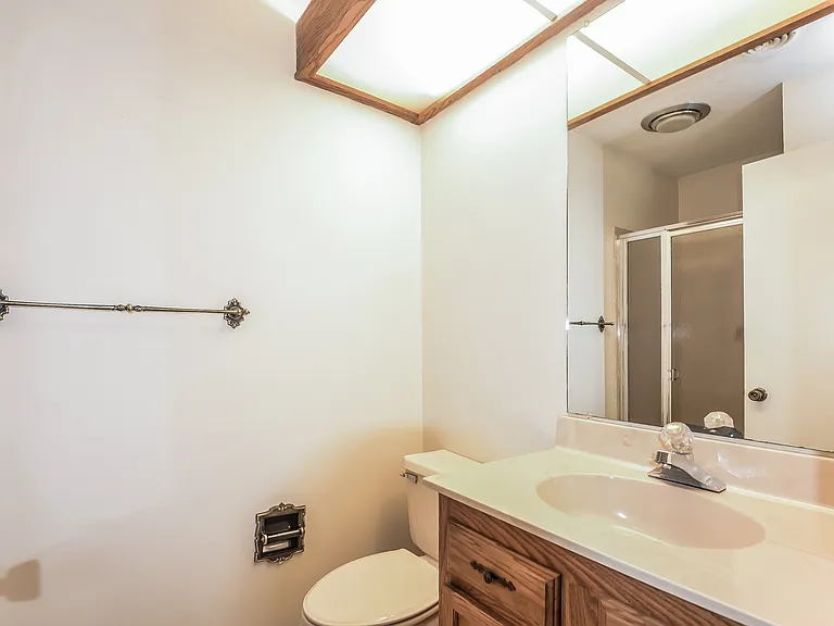 103 Deerlake Dr — Photo 13