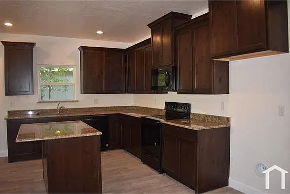 3 bed, 1470 sqft, $1,625 — Photo 3
