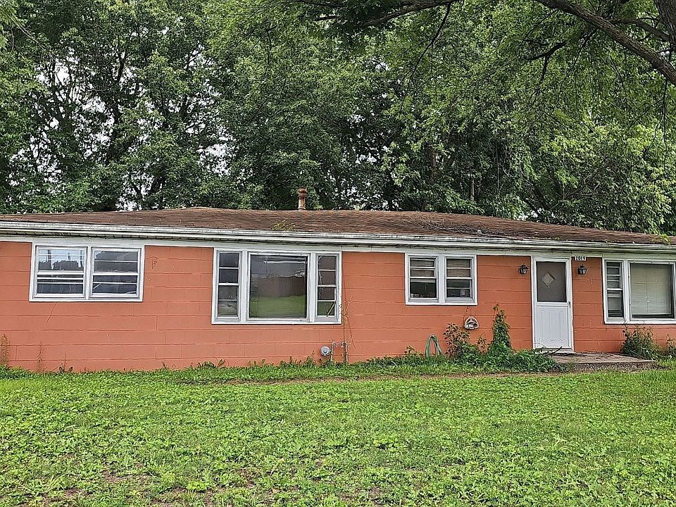 2nd image of 2019 Adams Rd