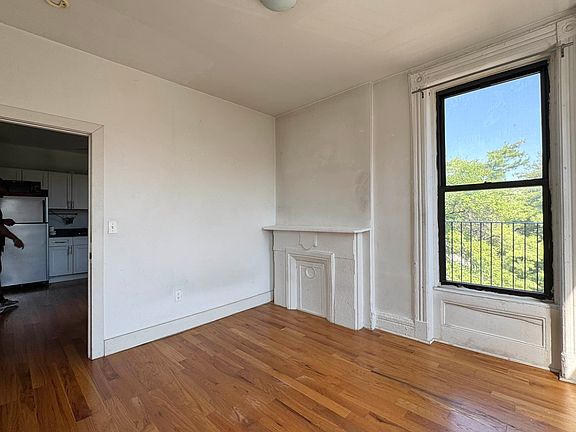 2nd image of 756 Marcy Ave #3R