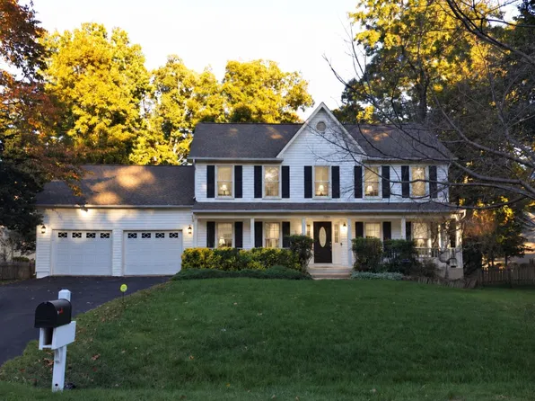 9809 Poplar Forest Rd, Fredericksburg, VA 22408