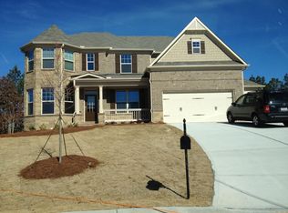 490 Linden Ct, Suwanee, GA 30024