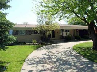 31760 Cyril, Fraser, MI