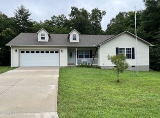408 Yakama Dr, Crossville, TN 38572