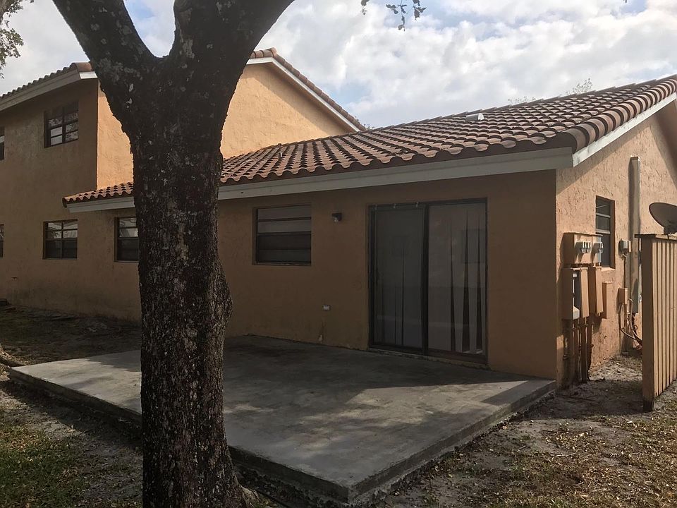 2nd image of 11533 NW 43rd St #1