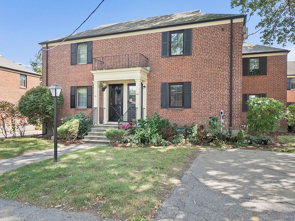 1st image of 40 Pierce Rd