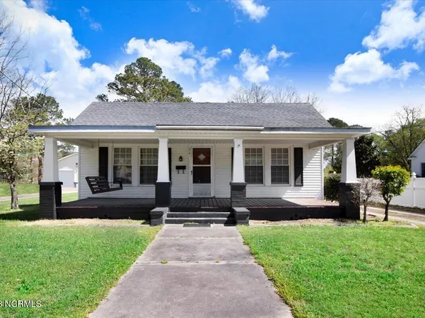 212 W Washington Street, La Grange, NC 28551