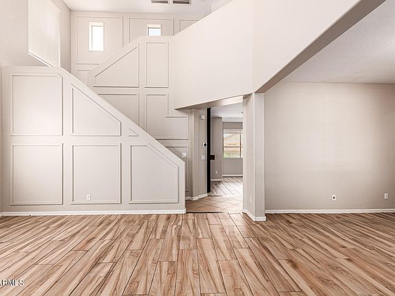 5th image of 32954 N PEBBLE CREEK Drive