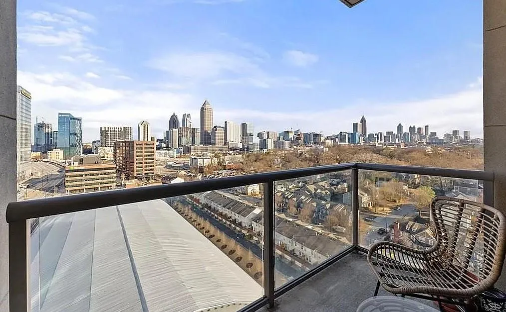 2 bed, 2.5 bath, 1535 sqft, $4,000 — Photo 2