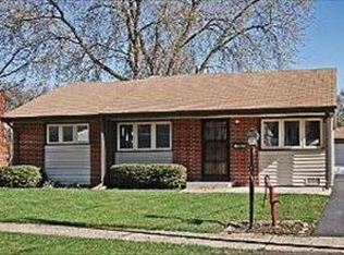 1036 Kenilworth Dr, Wheeling, IL 60090