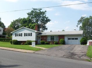 1004 Locust St, Jersey Shore, PA 17740