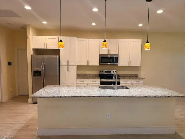 5560 Belrose St, Lehigh Acres, FL 33971