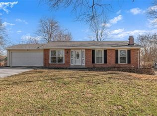 3138 Woodbridge Dr, Saint Charles, MO 63303
