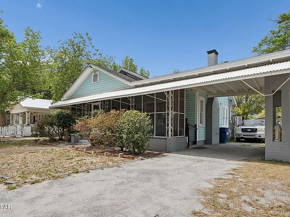3rd image of 917 Grace Ave