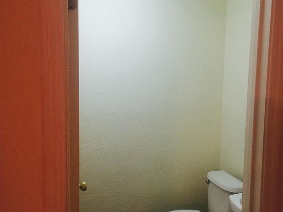 5th image of 420 Peregrine Dr
