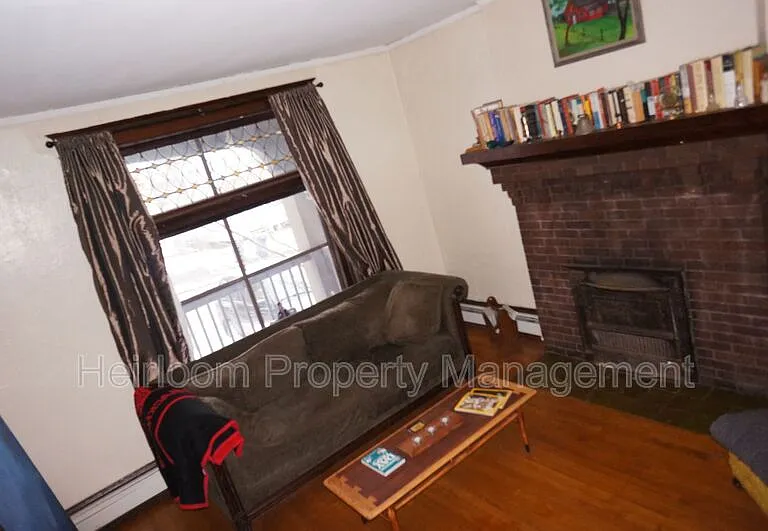 623 N 10th Ave E — Photo 10