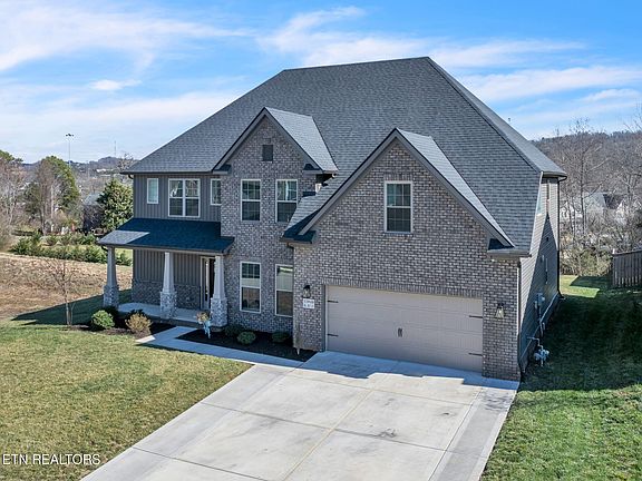 2nd image of 11040 Big Sky Ln