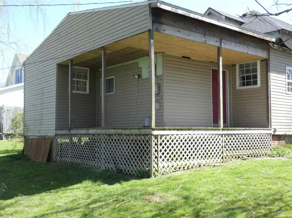 215 N 20th St, New Castle, IN 47362