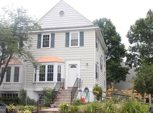 1456 Chatham Ct, Crofton, MD 21114