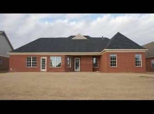 5571 Kingsman Dr, Horn Lake, MS 38637