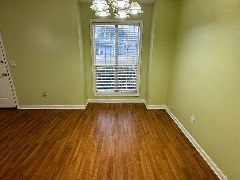 120 Palm Dr — Photo 6
