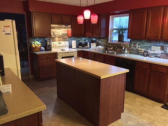 4th image of 2721 Prairie Grass Dr