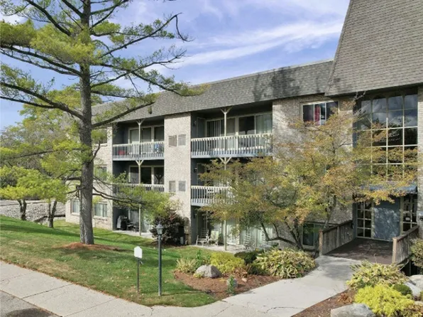 2934 Mount Hope Rd APT 310, Okemos, MI 48864