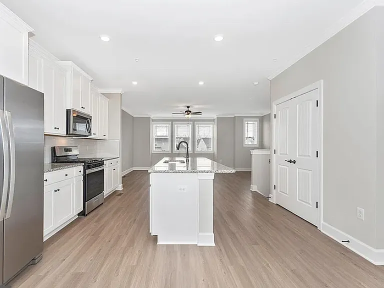 518 Bartholomew Dr — Photo 10