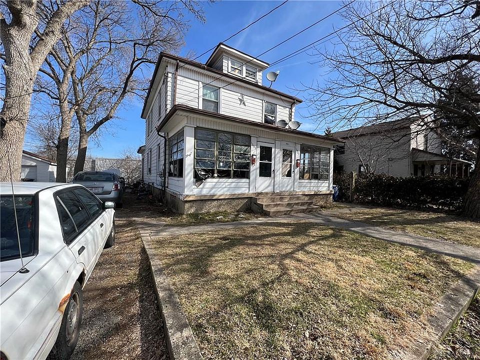 2nd image of 1359 Jordan Ave