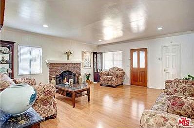 3rd image of 15418 S Catalina Ave