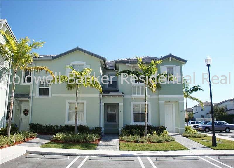 1st image of 2853 SE 1st Dr Unit 12