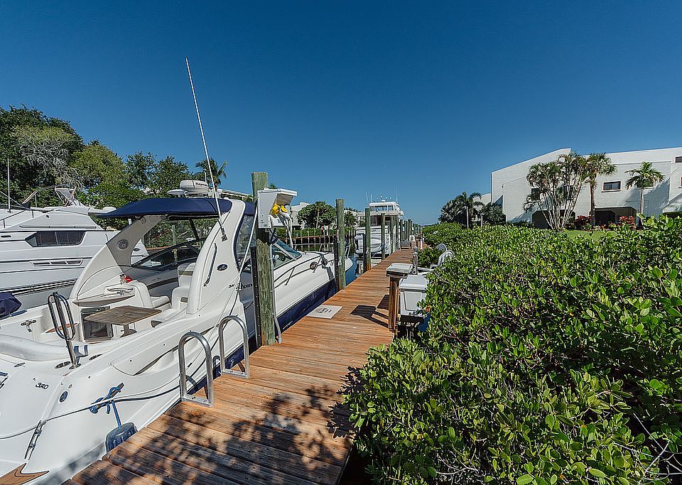 40 feet of dock space 