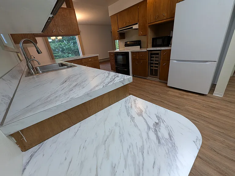 2575 Yew Street Rd — Photo 32