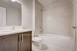 129 Ontario St #UPPER — Photo 9